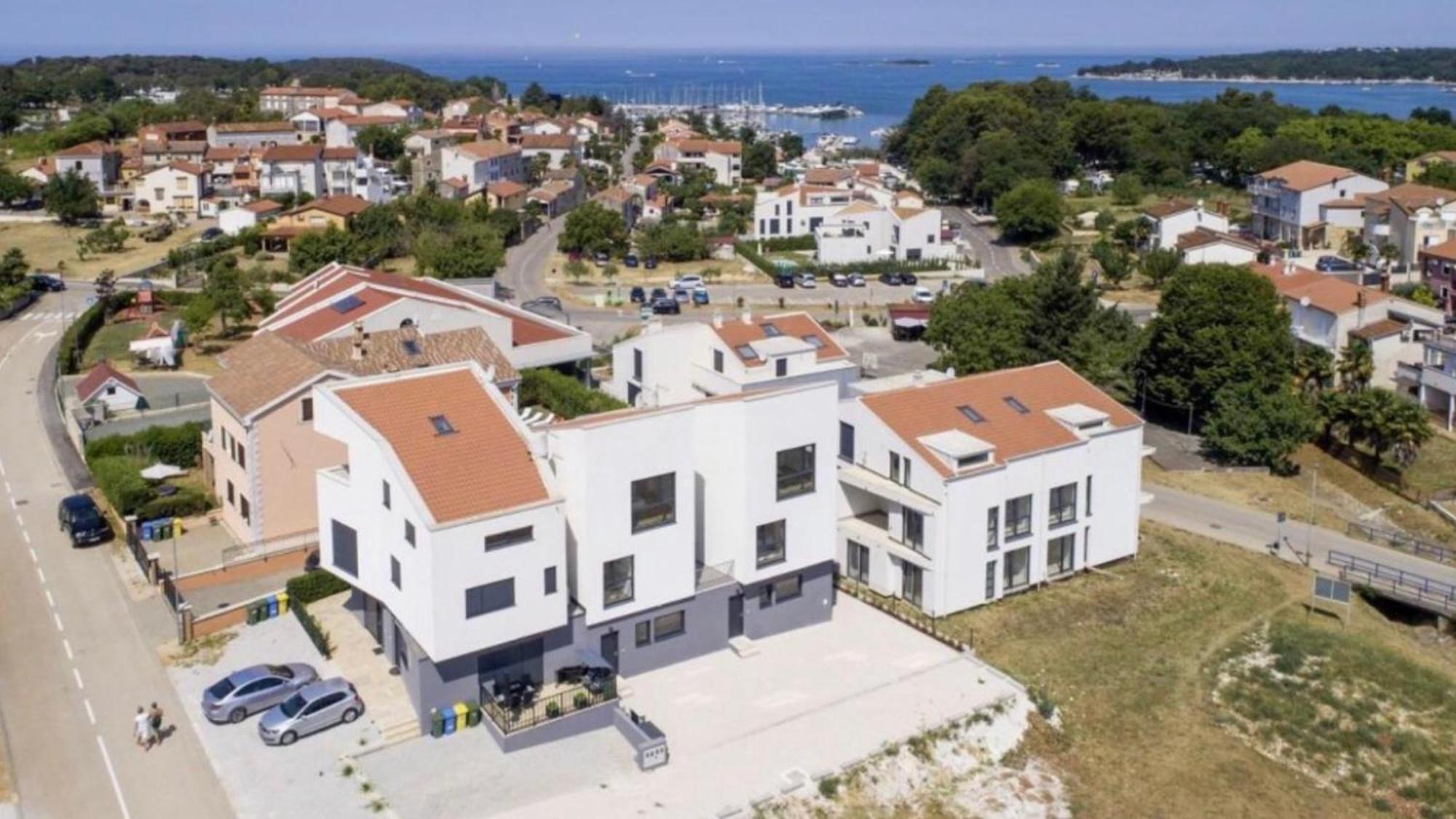 Casa Nera Villa Funtana Exterior foto